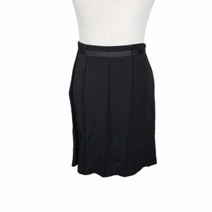 Pantology women's size 4 Black Skirt w/ Bow